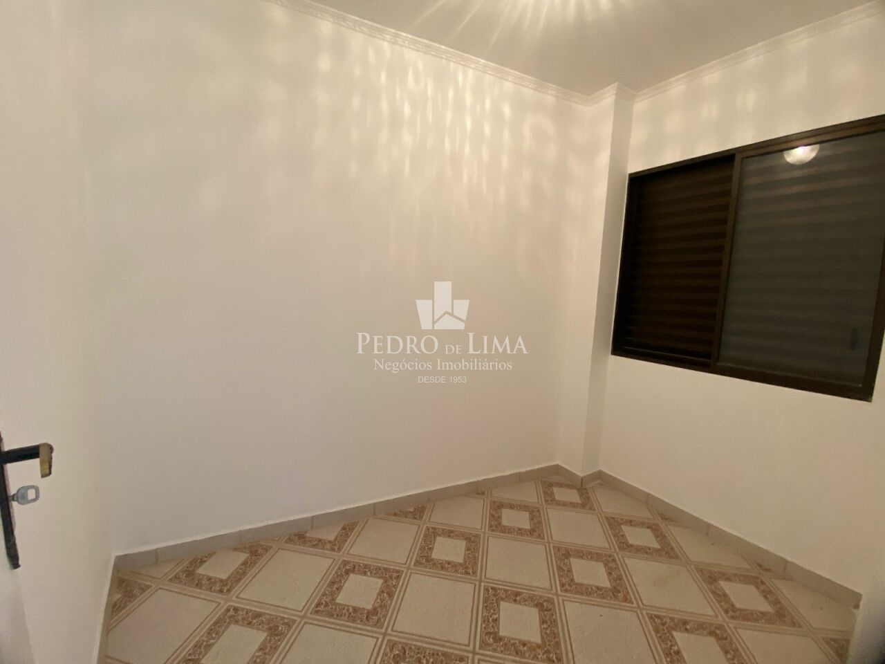 Sala Comercial no Belenzinho em frente ao Hospital Cema 125 mts 2 quartos lavanderia 2 banheiros