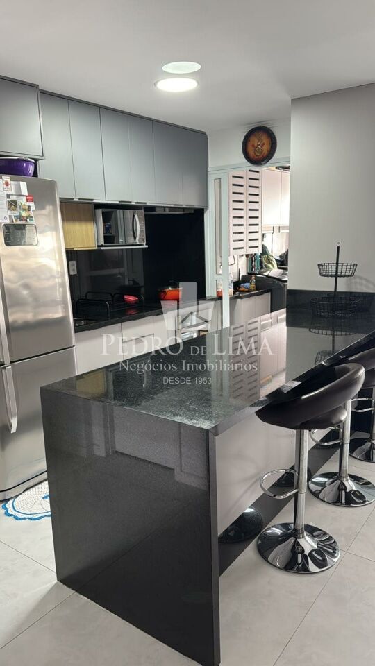 Apartamento com 2 suítes e 1 vaga com varanda gourmet no condomínio Universo Tatuapé 