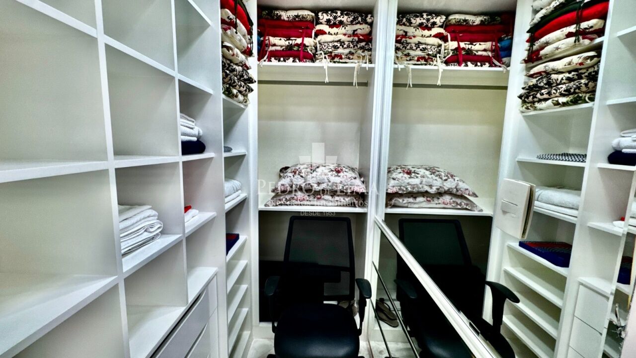 Cobertura triplex 480 mts com 4 suítes e 6 vagas na Vila Prudente.