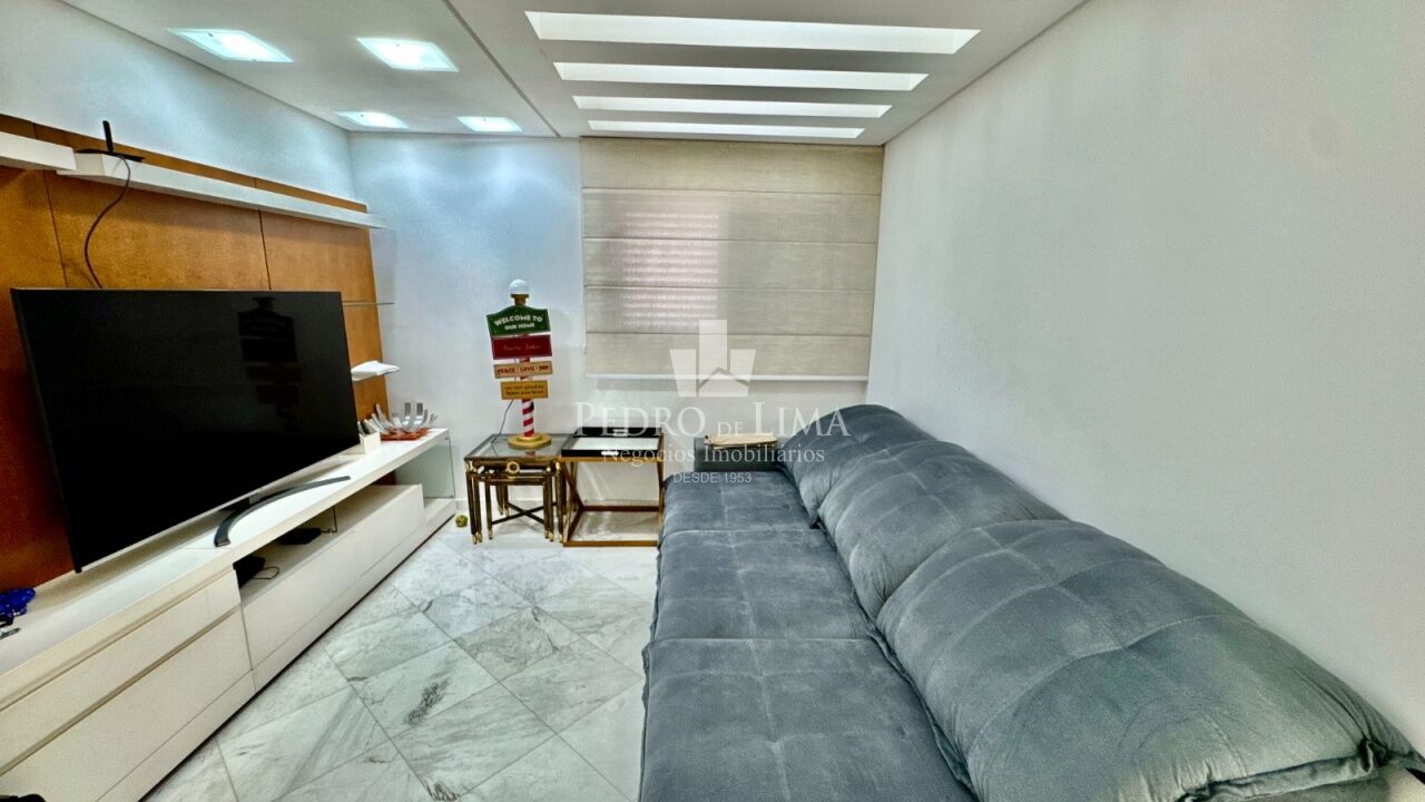Cobertura triplex 480 mts com 4 suítes e 6 vagas na Vila Prudente.