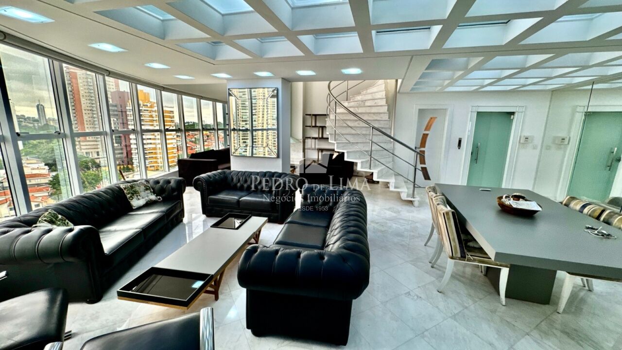 Cobertura triplex 480 mts com 4 suítes e 6 vagas na Vila Prudente.