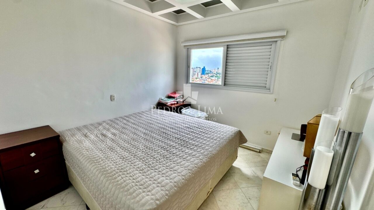 Cobertura triplex 480 mts com 4 suítes e 6 vagas na Vila Prudente.