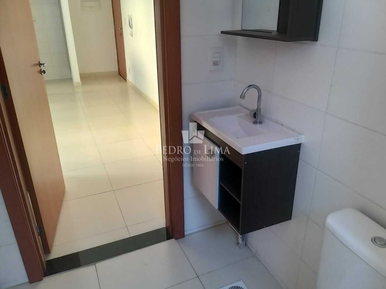 Apartamento 2 dormitórios, 1 vaga, sacada, 54,99m² no Tatuapé. Condomínio Murutinga
