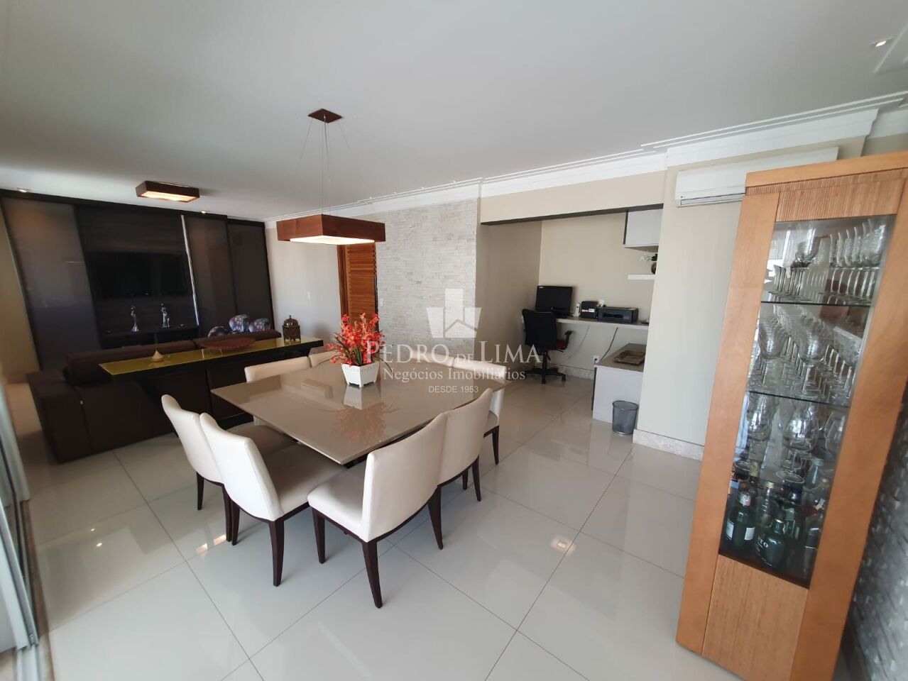 Apartamento no Tatuapé, alto padrão, "Porteira fechada", 171m2, 3 suítes e 3 vagas