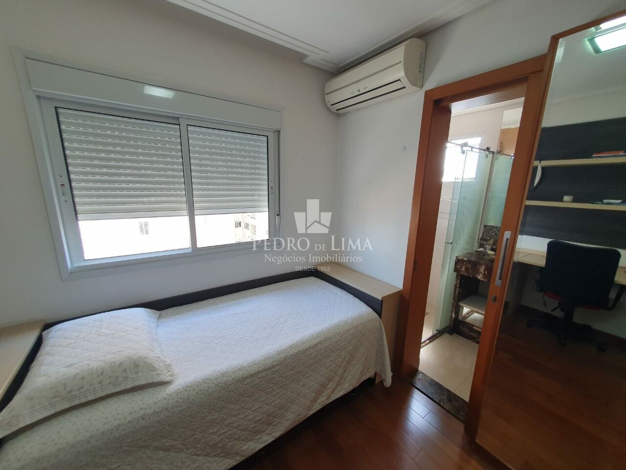 Apartamento no Tatuapé, alto padrão, "Porteira fechada", 171m2, 3 suítes e 3 vagas