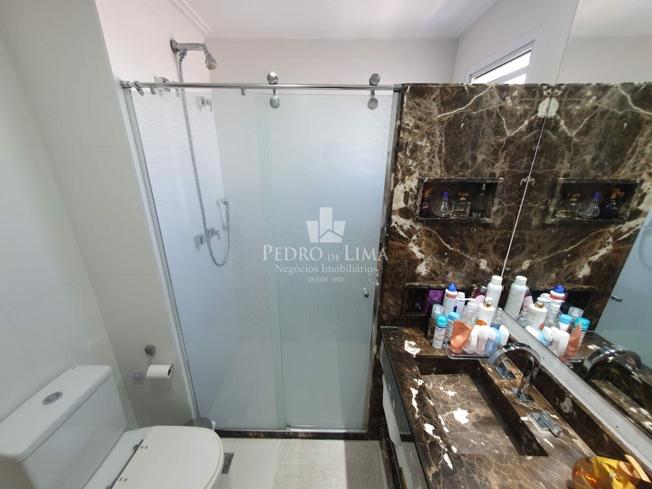 Apartamento no Tatuapé, alto padrão, "Porteira fechada", 171m2, 3 suítes e 3 vagas