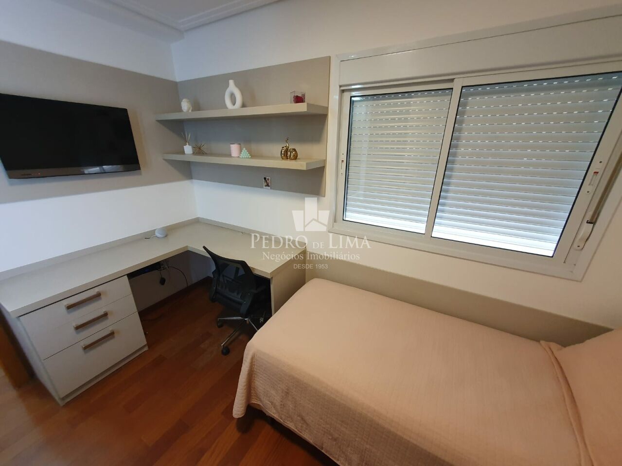 Apartamento no Tatuapé, alto padrão, "Porteira fechada", 171m2, 3 suítes e 3 vagas