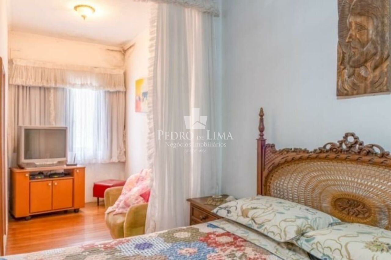 Casa térrea com muita luz natural e ambientes espaçosos