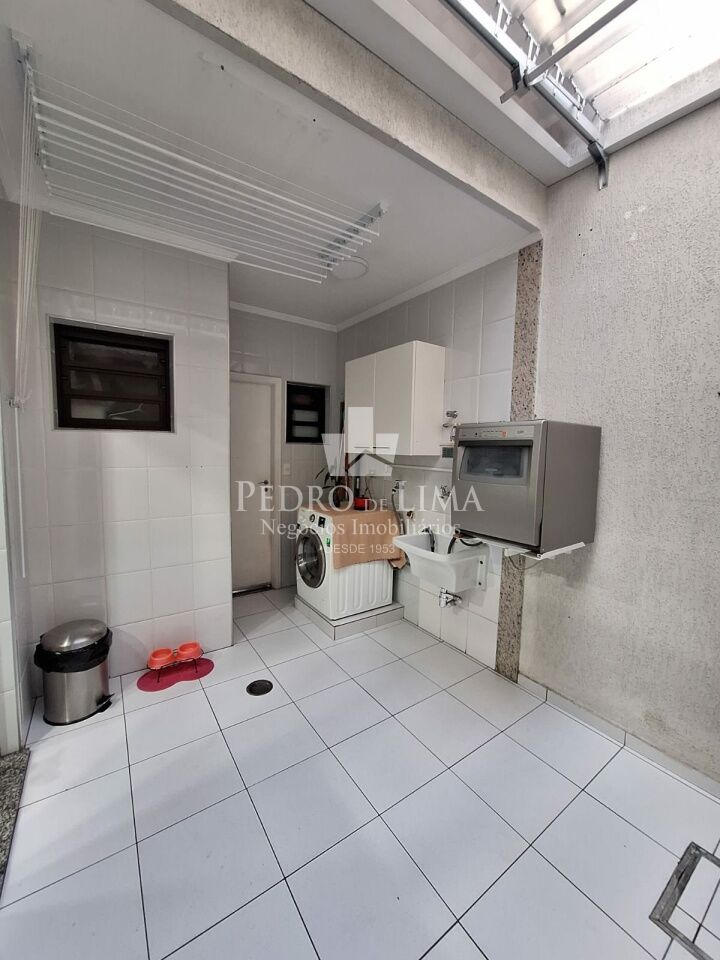 Sobrado em Condominio 3 suites 2 vagas na Mooca