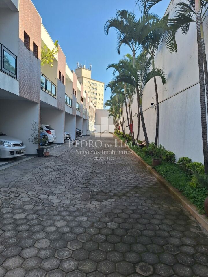Sobrado em Condominio 3 suites 2 vagas na Mooca