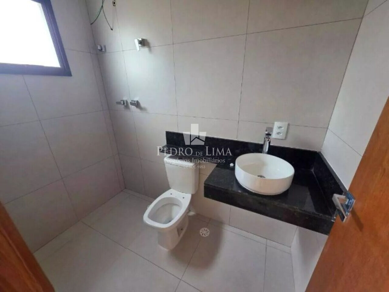 sobrado de alto pardão na Mooca, isolado,  4 dormitorios, sendo 2  suites, 3 vagas