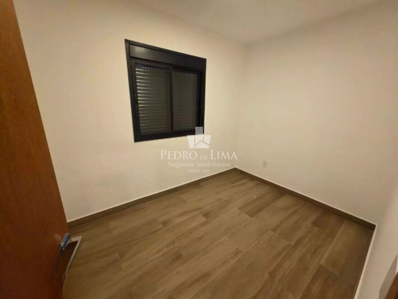 sobrado de alto pardão na Mooca, isolado,  4 dormitorios, sendo 2  suites, 3 vagas