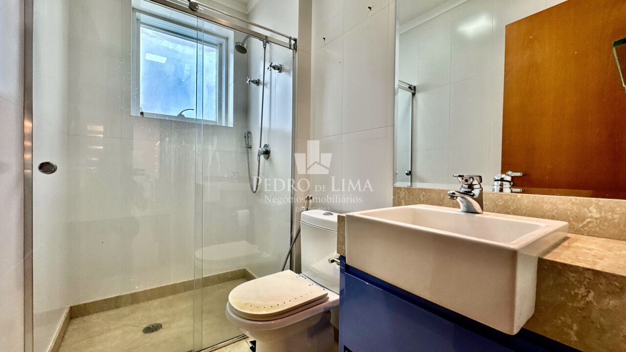 Apartamento 4 suítes, 5 vagas, Anália Franco.
