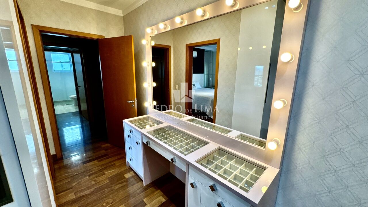 Apartamento 4 suítes, 5 vagas, Anália Franco.