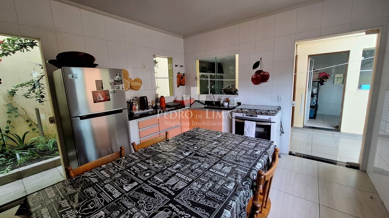 Sobrado 4 quartos , 3 vagas , 171 m² - V. Formosa