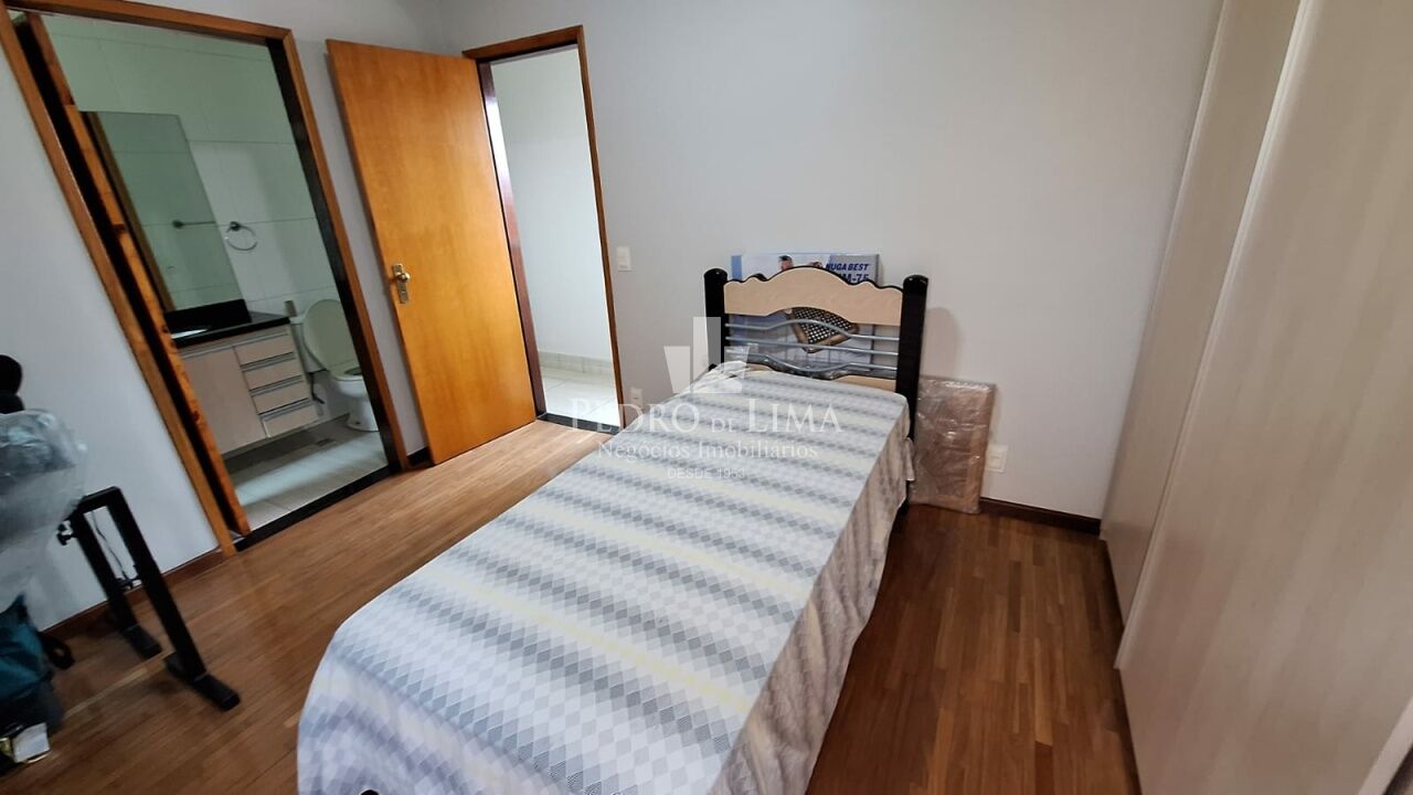 Sobrado 4 quartos , 3 vagas , 171 m² - V. Formosa