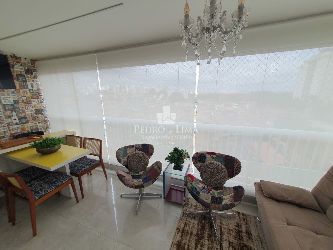 Apartamento bem localizado no Tatuapé, mobiliado, 107m2, 3 quartos e 2 vagas.