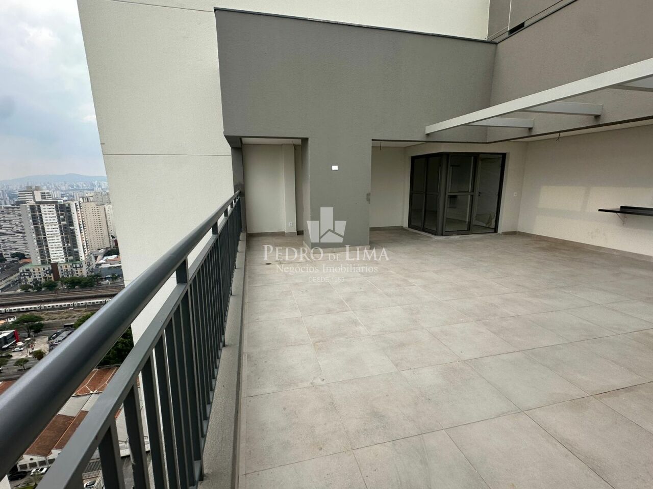 Apartamento tipo Cobertura, Parque Dialogo, 201m2, 3 suites, 2 vagas;