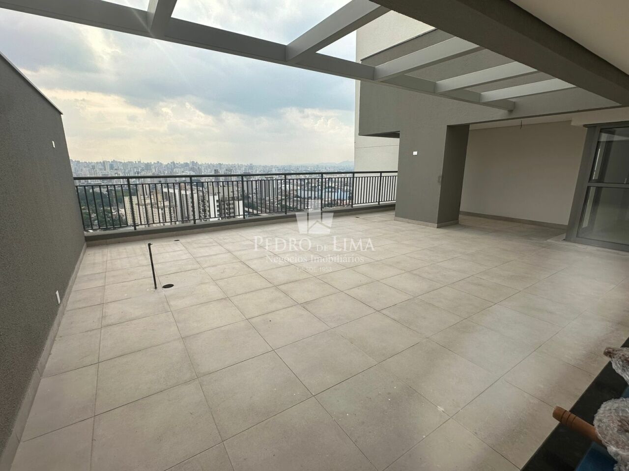 Apartamento tipo Cobertura, Parque Dialogo, 201m2, 3 suites, 2 vagas;