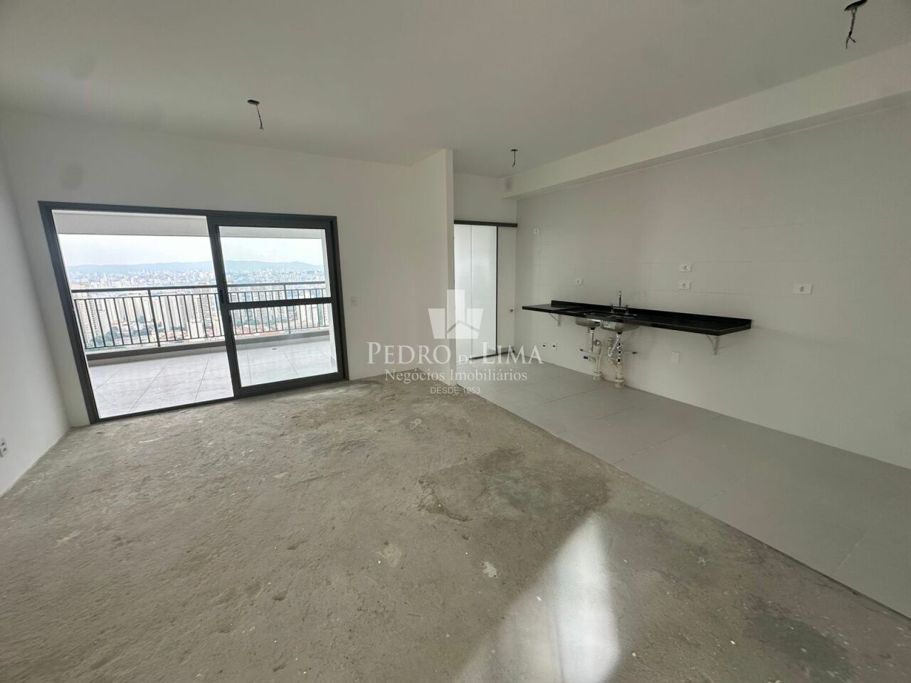 Apartamento tipo Cobertura, Parque Dialogo, 201m2, 3 suites, 2 vagas;