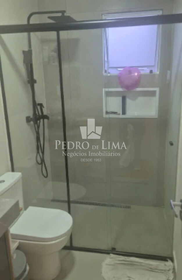 Casa Terrea com 3 quartos sendo 2 suites, 4 banheiros, 2 vagas de garagem, edicula na Mooca