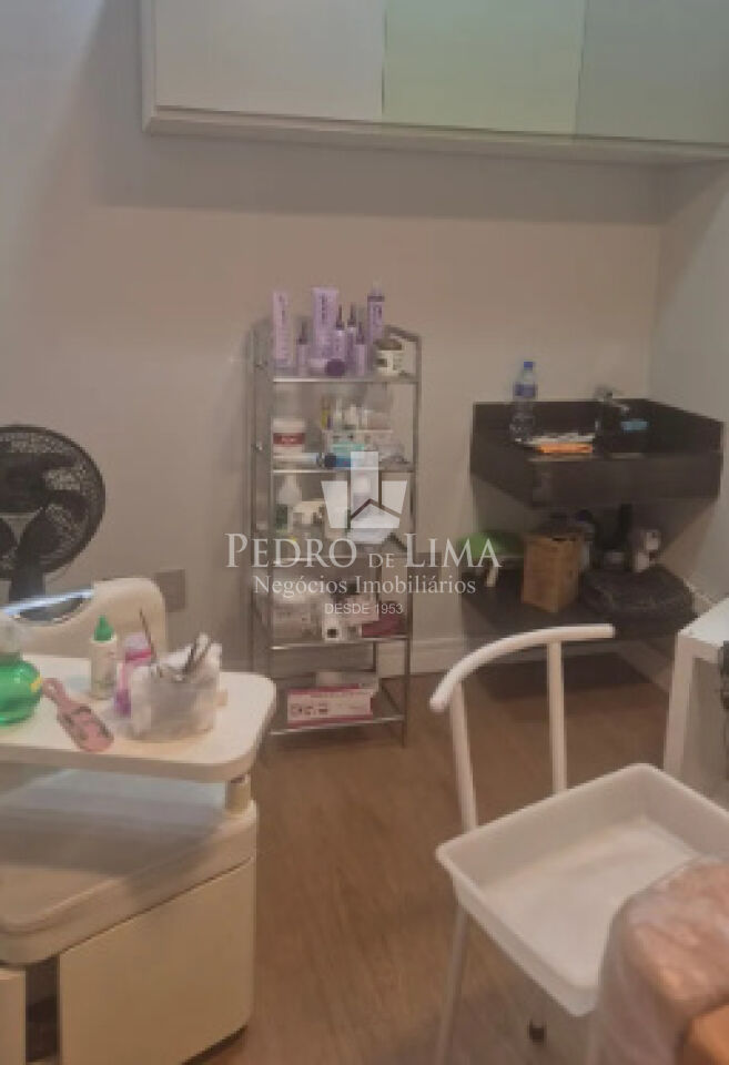 Casa Terrea com 3 quartos sendo 2 suites, 4 banheiros, 2 vagas de garagem, edicula na Mooca