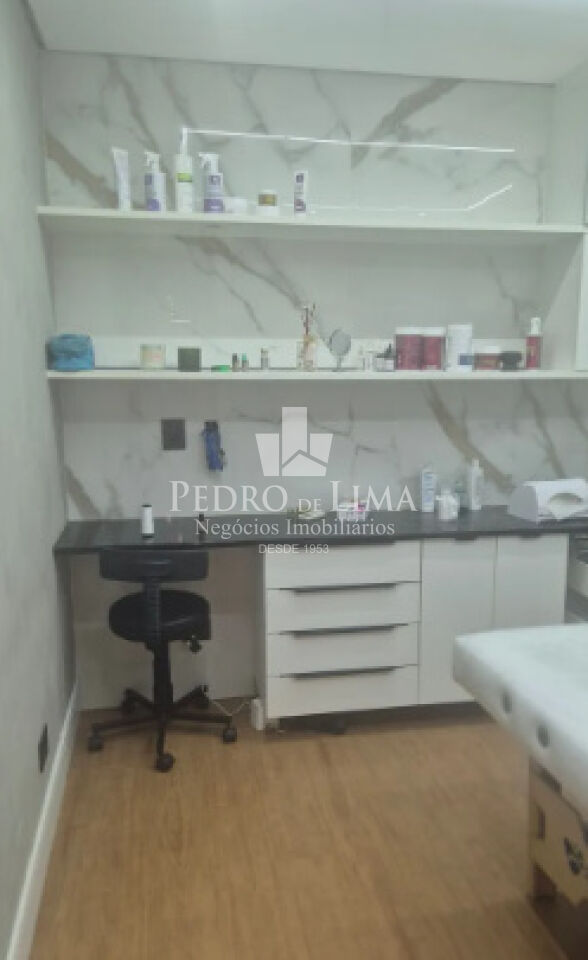 Casa Terrea com 3 quartos sendo 2 suites, 4 banheiros, 2 vagas de garagem, edicula na Mooca