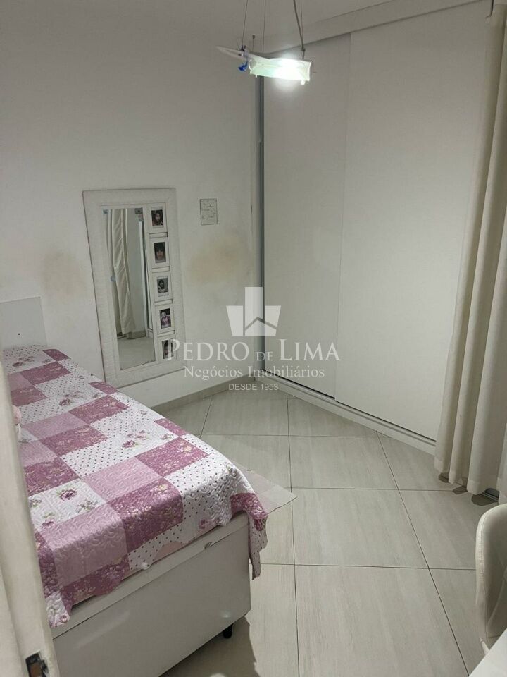Sobrado em Condominio Fechado - 3 Quartos - 2 Vagas