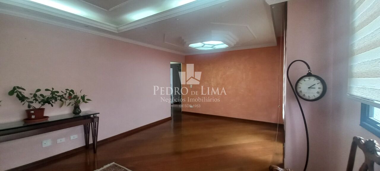 Apartamento 3 quartos, 1 suíte, 2 vagas - Condomínio Edifício Del Belvedere - Água rasa