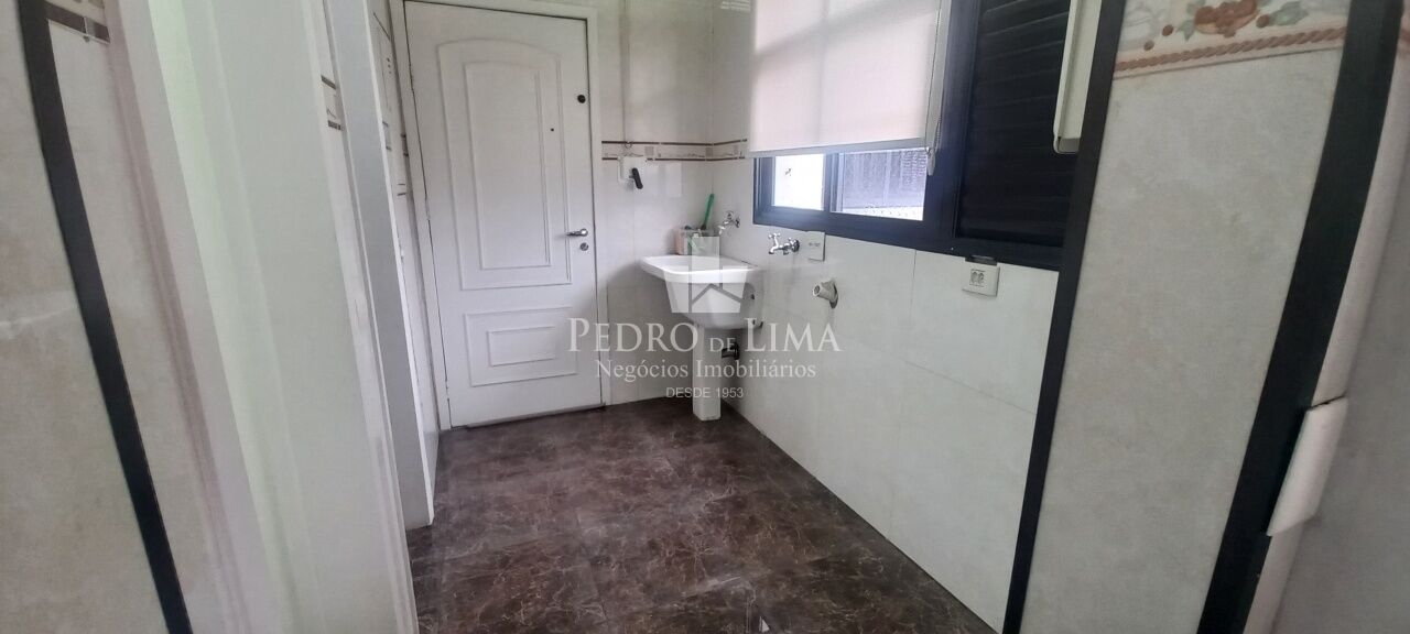 Apartamento 3 quartos, 1 suíte, 2 vagas - Condomínio Edifício Del Belvedere - Água rasa