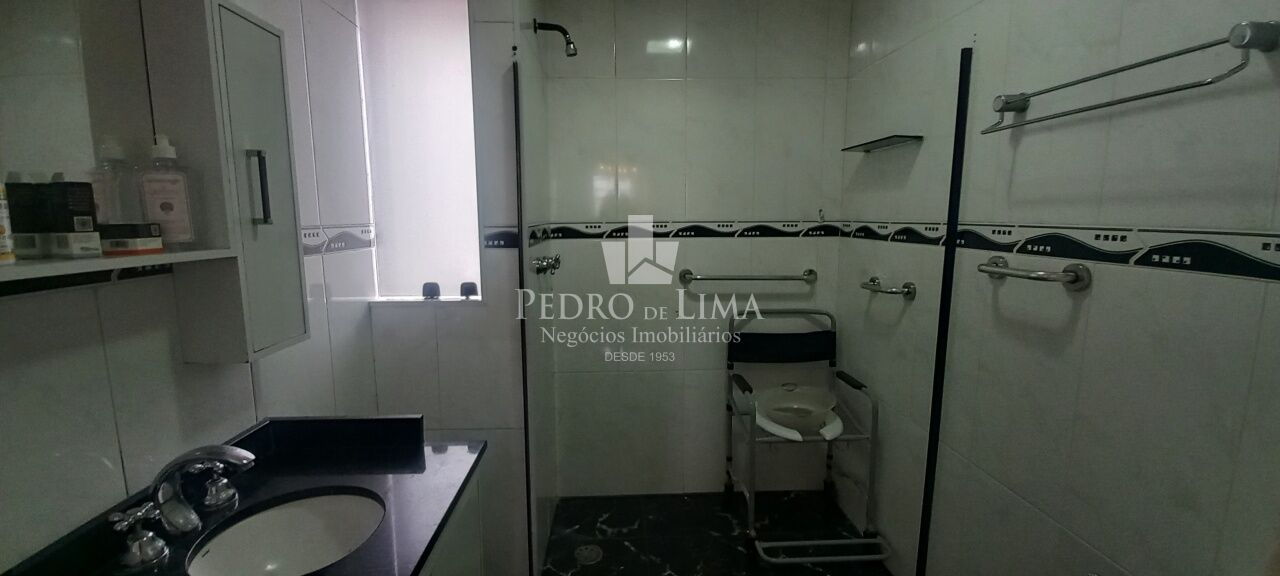 Apartamento 3 quartos, 1 suíte, 2 vagas - Condomínio Edifício Del Belvedere - Água rasa