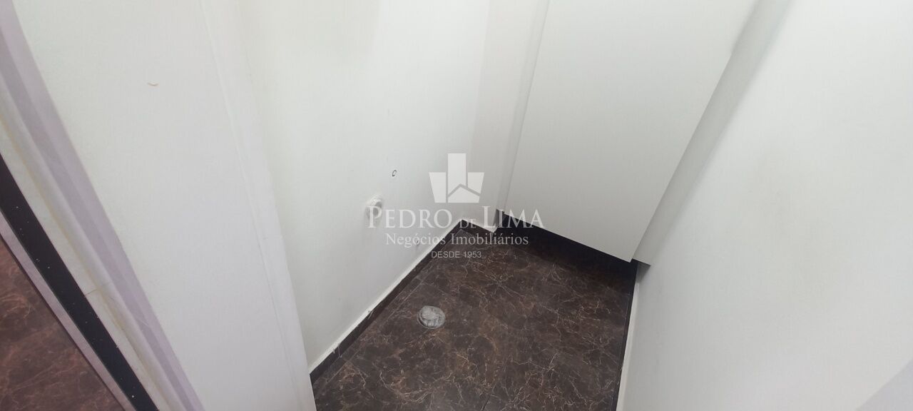 Apartamento 3 quartos, 1 suíte, 2 vagas - Condomínio Edifício Del Belvedere - Água rasa