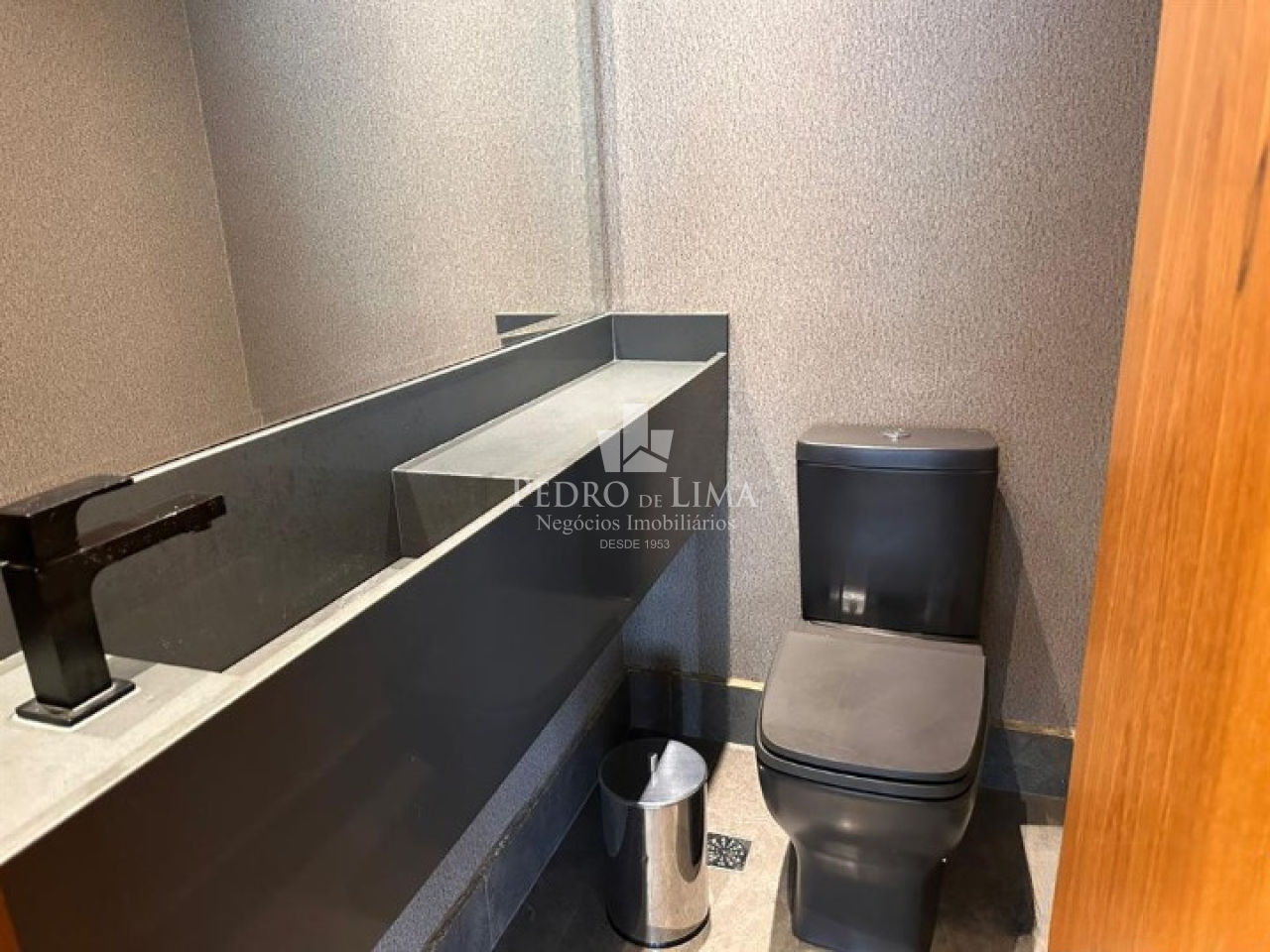 Apartamento com 3 dormitórios para alugar, 3 vagas, 230 m²  no Tatuapé