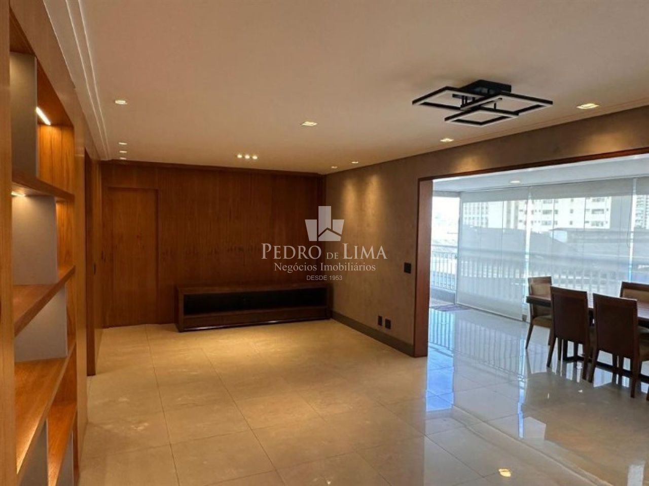 Apartamento com 3 dormitórios para alugar, 3 vagas, 230 m²  no Tatuapé