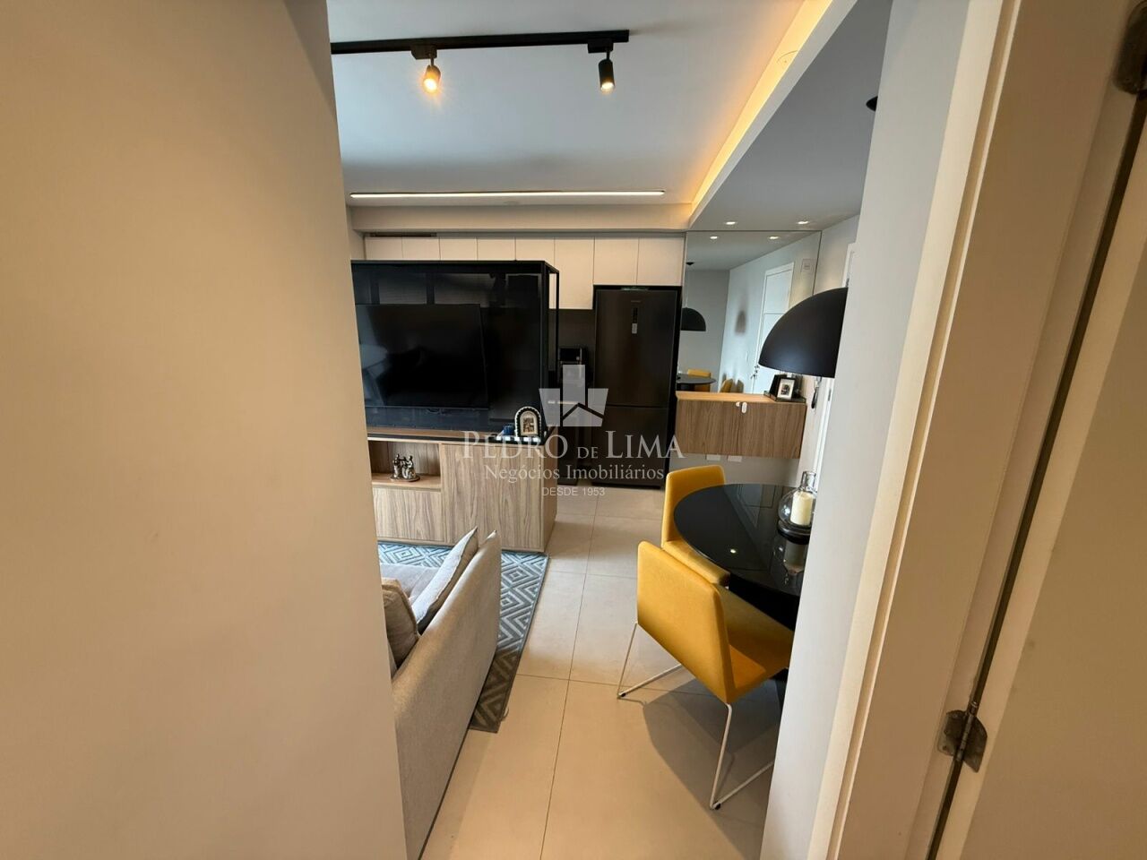 Condomínio Residencial Vila Ema _ Apartamento com 2 quartos 1 suíte, 2 vaga, 60 m² 
