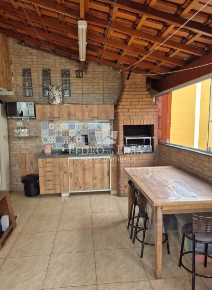 ED. RUBI Apartamento Duplex com area gourmet  3 dormitorios sendo 1 suite, 1 vaga de garagem 
