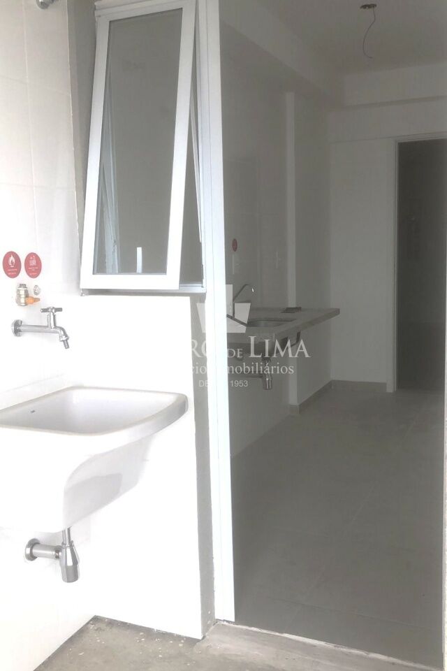 Siver Resort Apartamento 30 m²  1 quarto _  1 banheiro _ 1 vaga de garagem com deposito