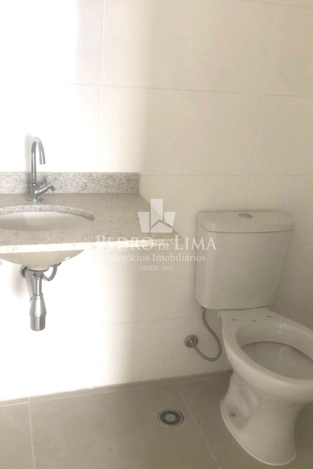 Siver Resort Apartamento 30 m²  1 quarto _  1 banheiro _ 1 vaga de garagem com deposito