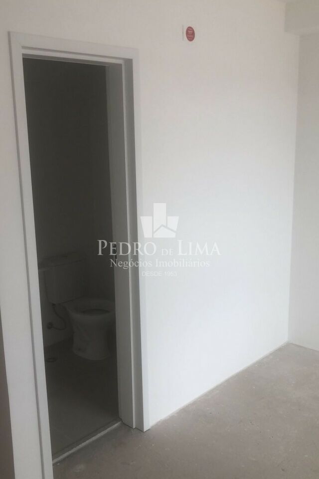 Siver Resort Apartamento 30 m²  1 quarto _  1 banheiro _ 1 vaga de garagem com deposito