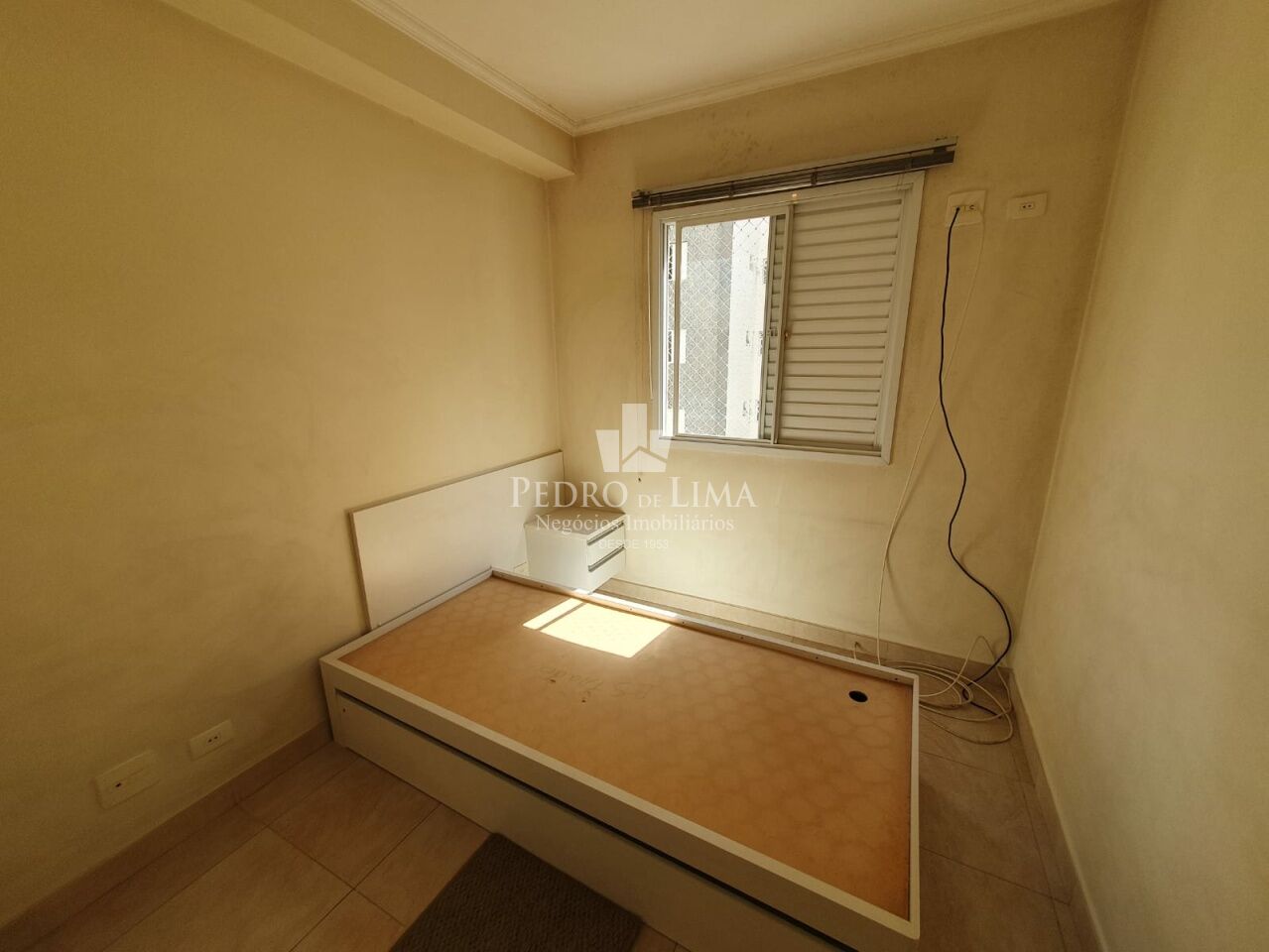 Apartamento no Tatuapé a poucas quadras do Metrô Carrão, 35m2, com 1 dormitório e 1 vaga de garagem.