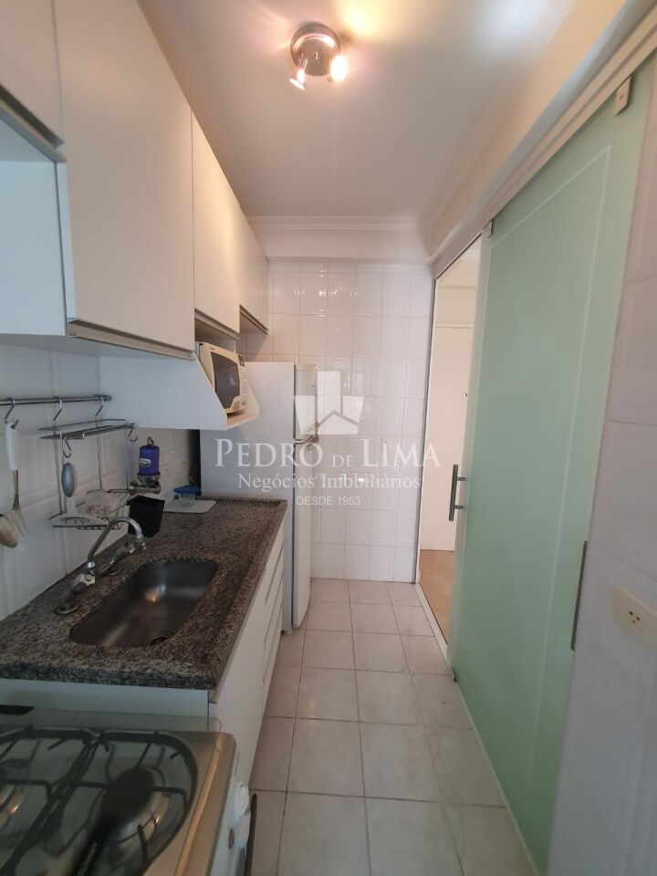 Apartamento no Tatuapé a poucas quadras do Metrô Carrão, 35m2, com 1 dormitório e 1 vaga de garagem.