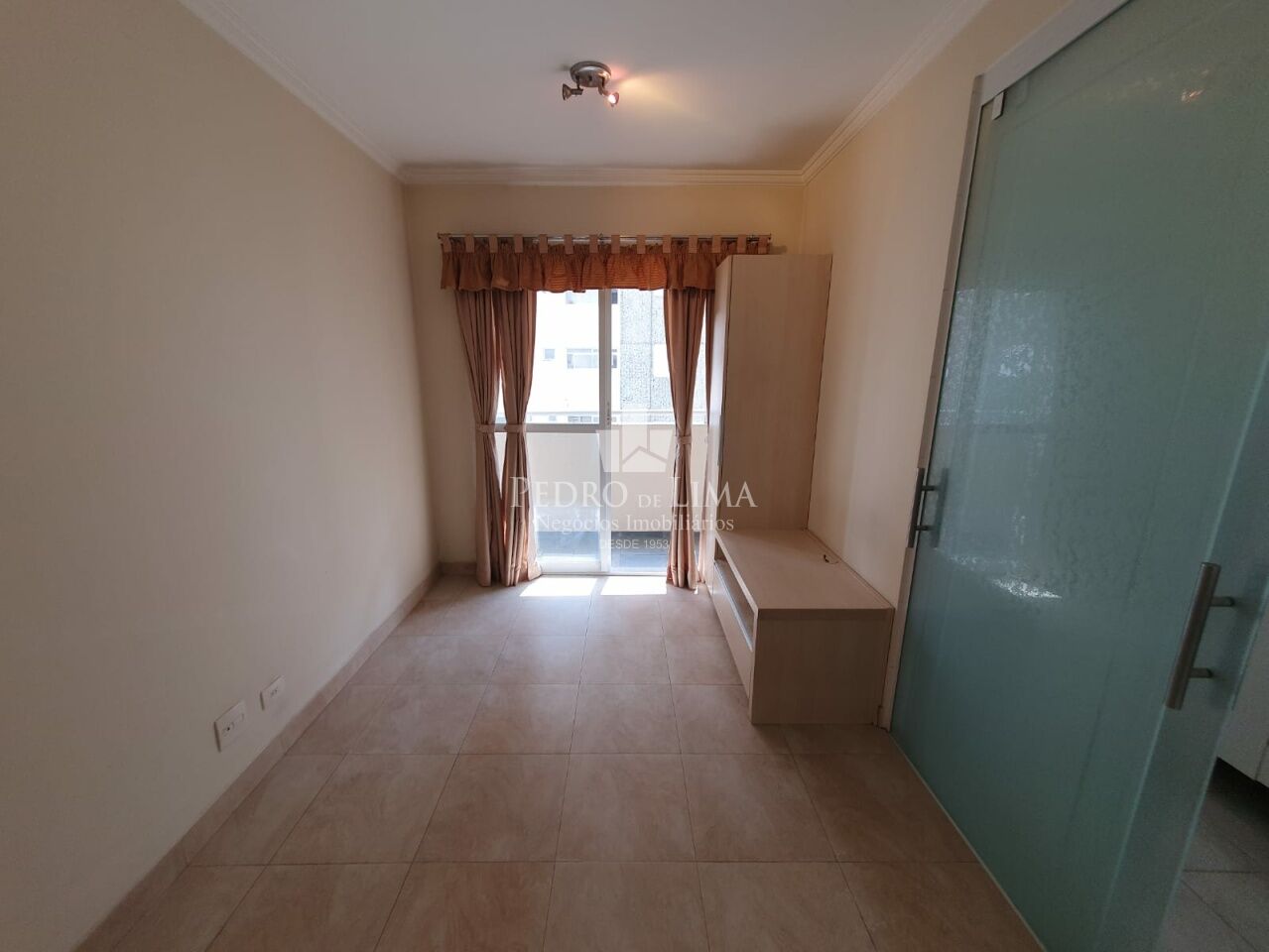 imagem do imovel Apartamento no Tatuapé a poucas quadras do Metrô Carrão, 35m2, com 1 dormitório e 1 vaga de garagem. ref: TP29941
