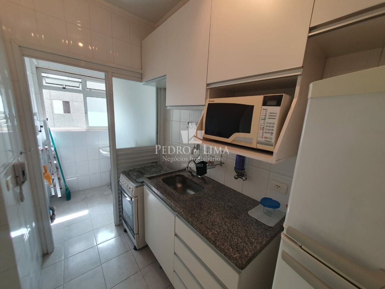 Apartamento no Tatuapé a poucas quadras do Metrô Carrão, 35m2, com 1 dormitório e 1 vaga de garagem.