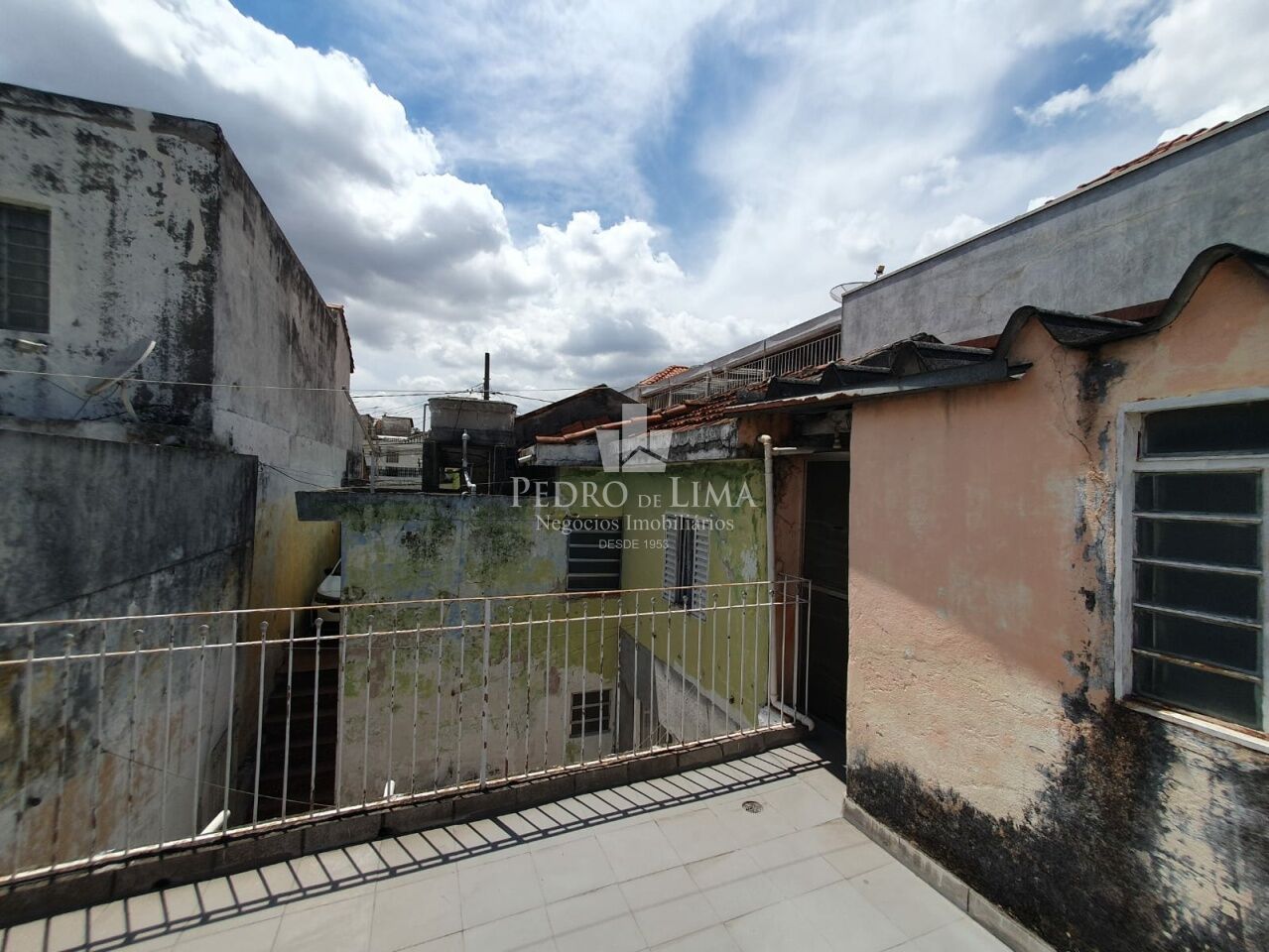 Casa térrea bem localizada  na Vila Mafra, terreno de 200m2 sendo 8x25 e 135m2 de área construída.