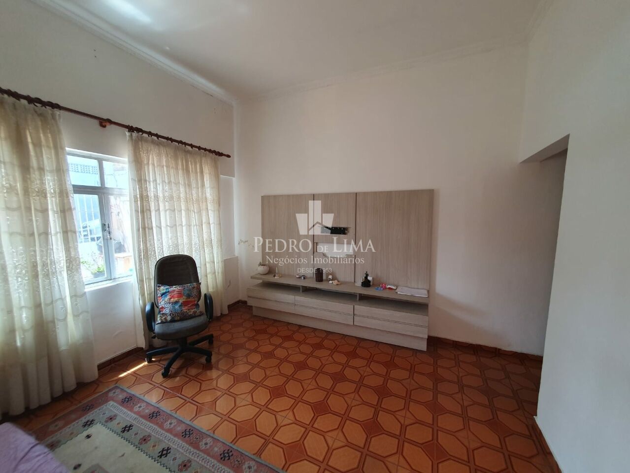 Casa térrea bem localizada  na Vila Mafra, terreno de 200m2 sendo 8x25 e 135m2 de área construída.