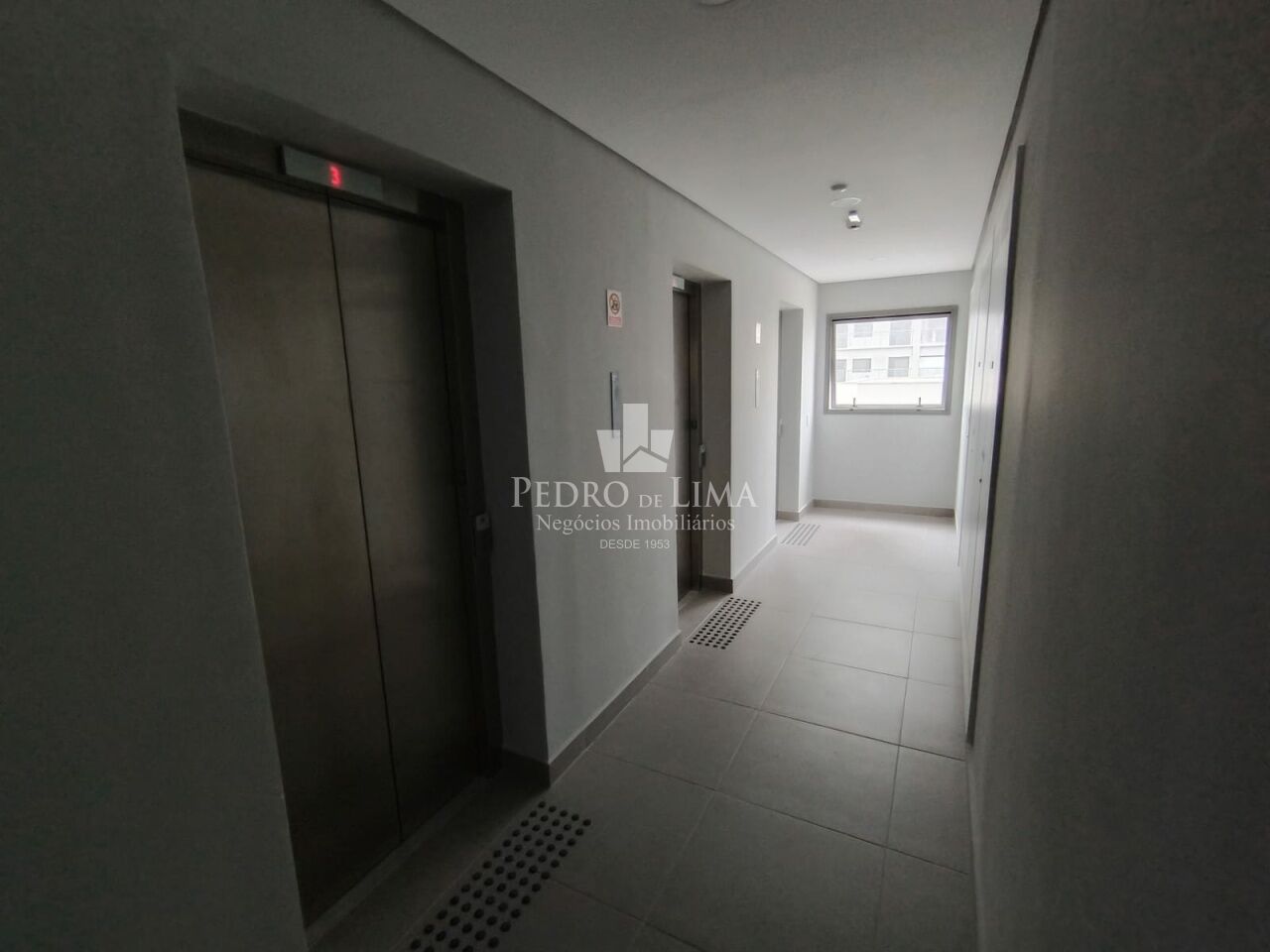 Nova Sala Comercial com 30m2 e Porcelanato na rua Padre Adelino