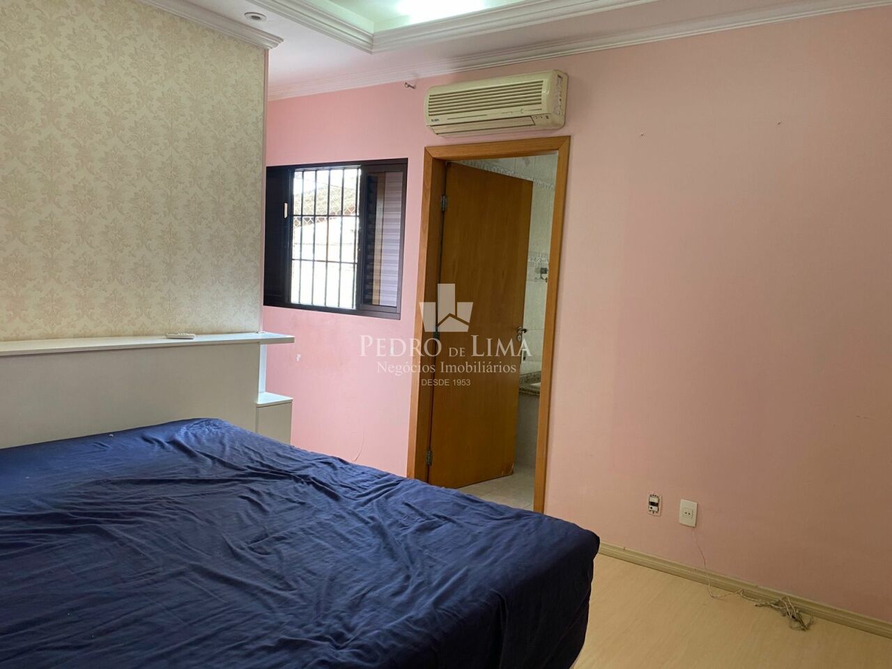 Sobrado Tatuapé 188 mts 4 suítes ,sala,copa ,churrasqueira ,vaga para 2 carros
