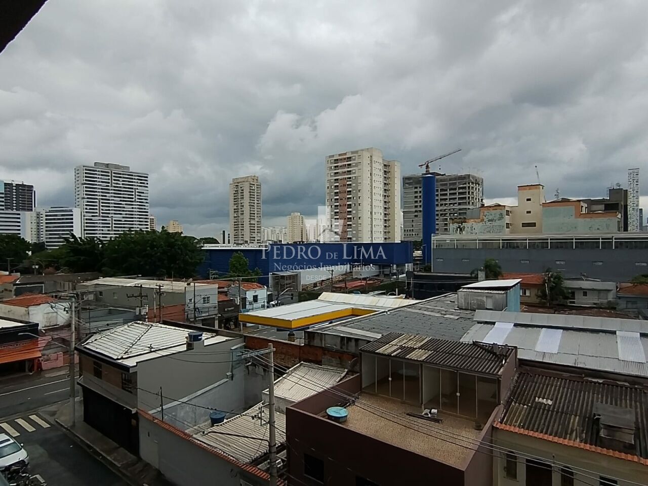 Sala Comercial com 30m2 mais Sacada a uma distância de 150 metros do Metrô Belém