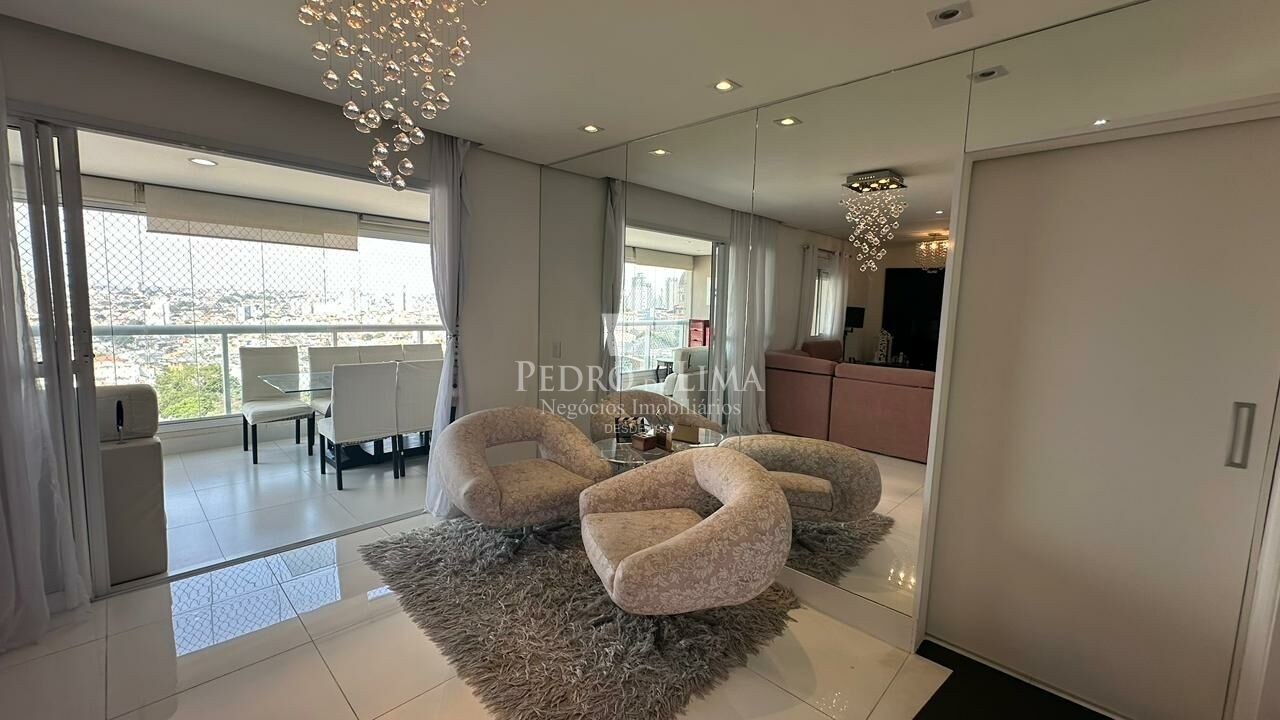 Apartamento na Vila Formosa, 110m2, 2 suítes, varanda gourmet, 2 vagasde garagem.