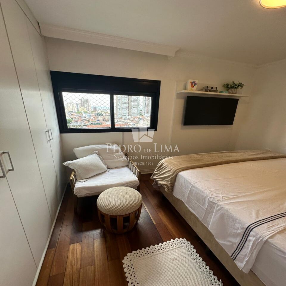 Apartamento 3 quartos, 2 vagas no Anália Franco. Condomínio Firenze & Venezia.